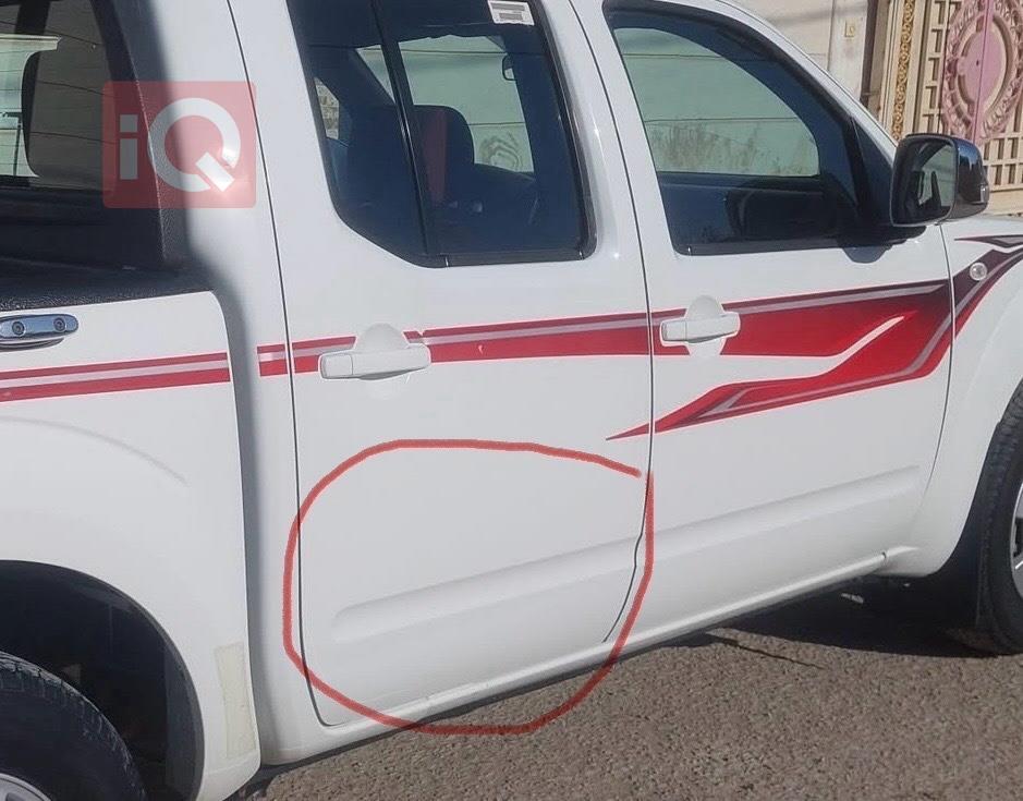 نیسان نەڤارا